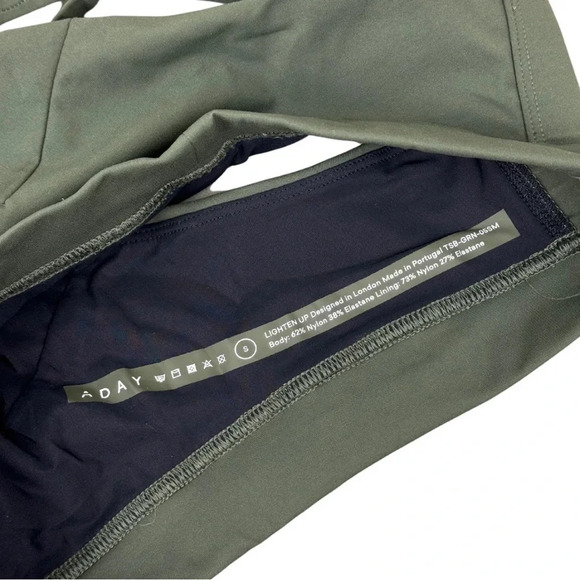 aday Lighten Up Sports Bra & Layered Up Thermal Leggings Set Green XS Activewear - Picture 11 of 15